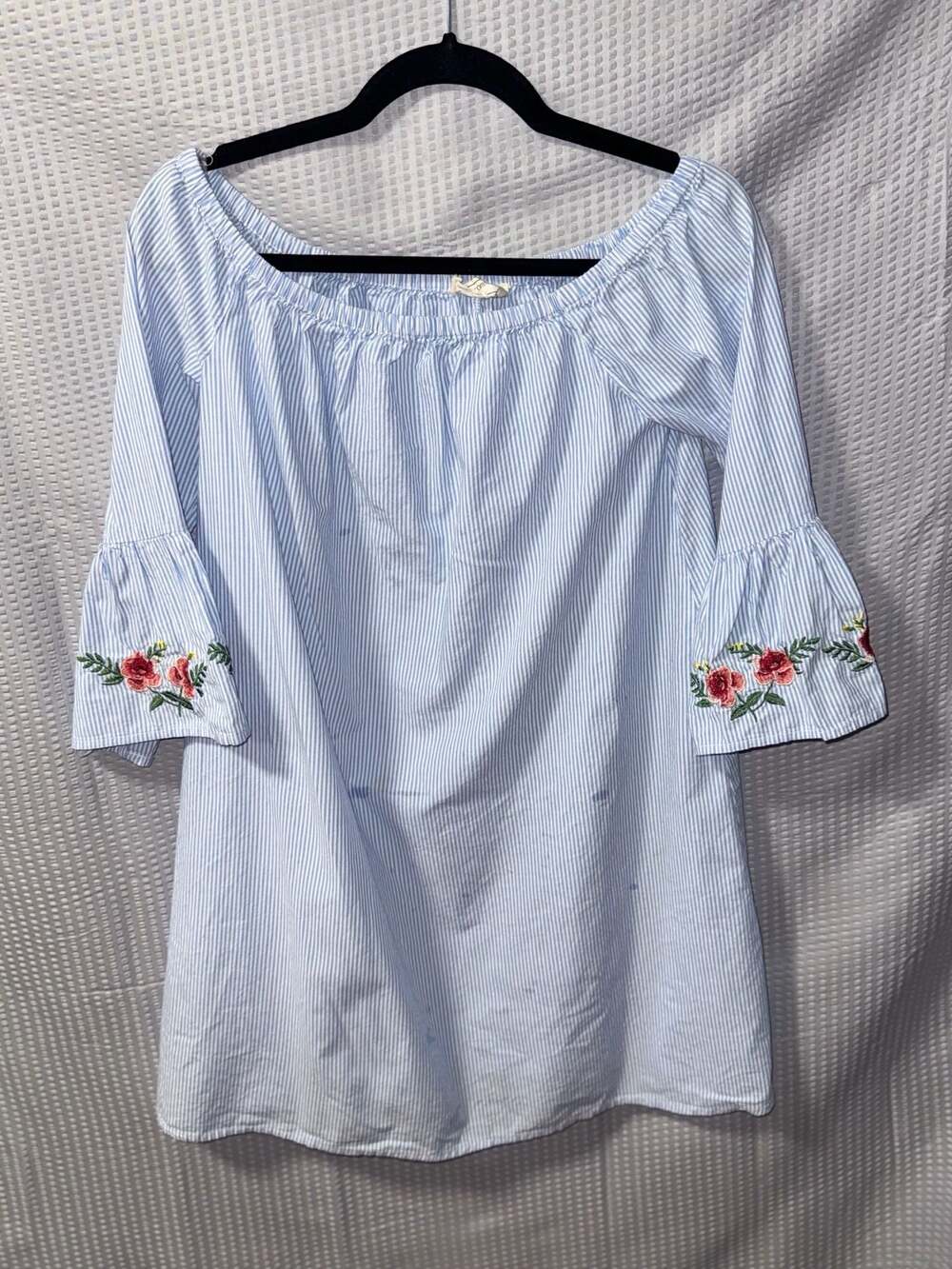 No Comment Off the Shoulder Blue Striped Floral Embroidered Bell Sleeve Tunic dr